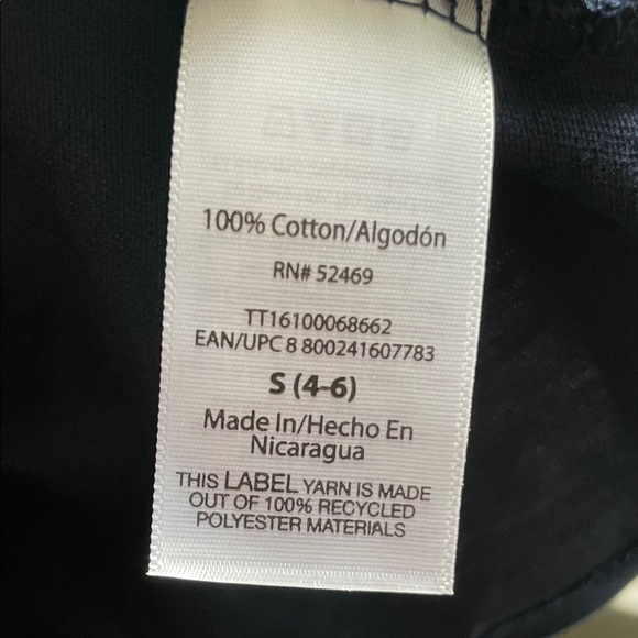 Basics: Women's Navy V-Neck Top - 100%‎ Cotton! - Picture 5 of 7